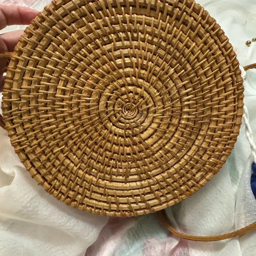 Round Woven Crossbody Bag with Tassels - Picture 3 of 5